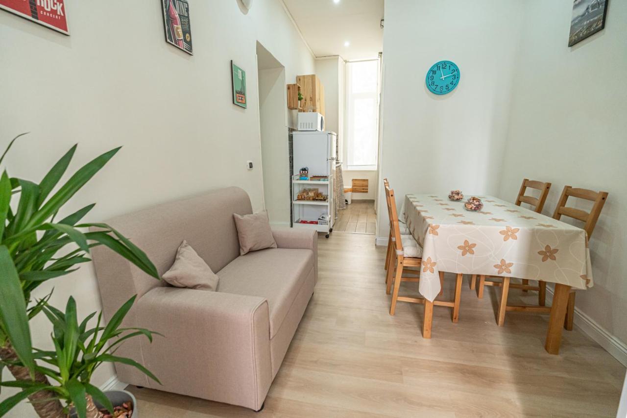 Casa Vacanze Decumano 18 Nápoles Exterior foto